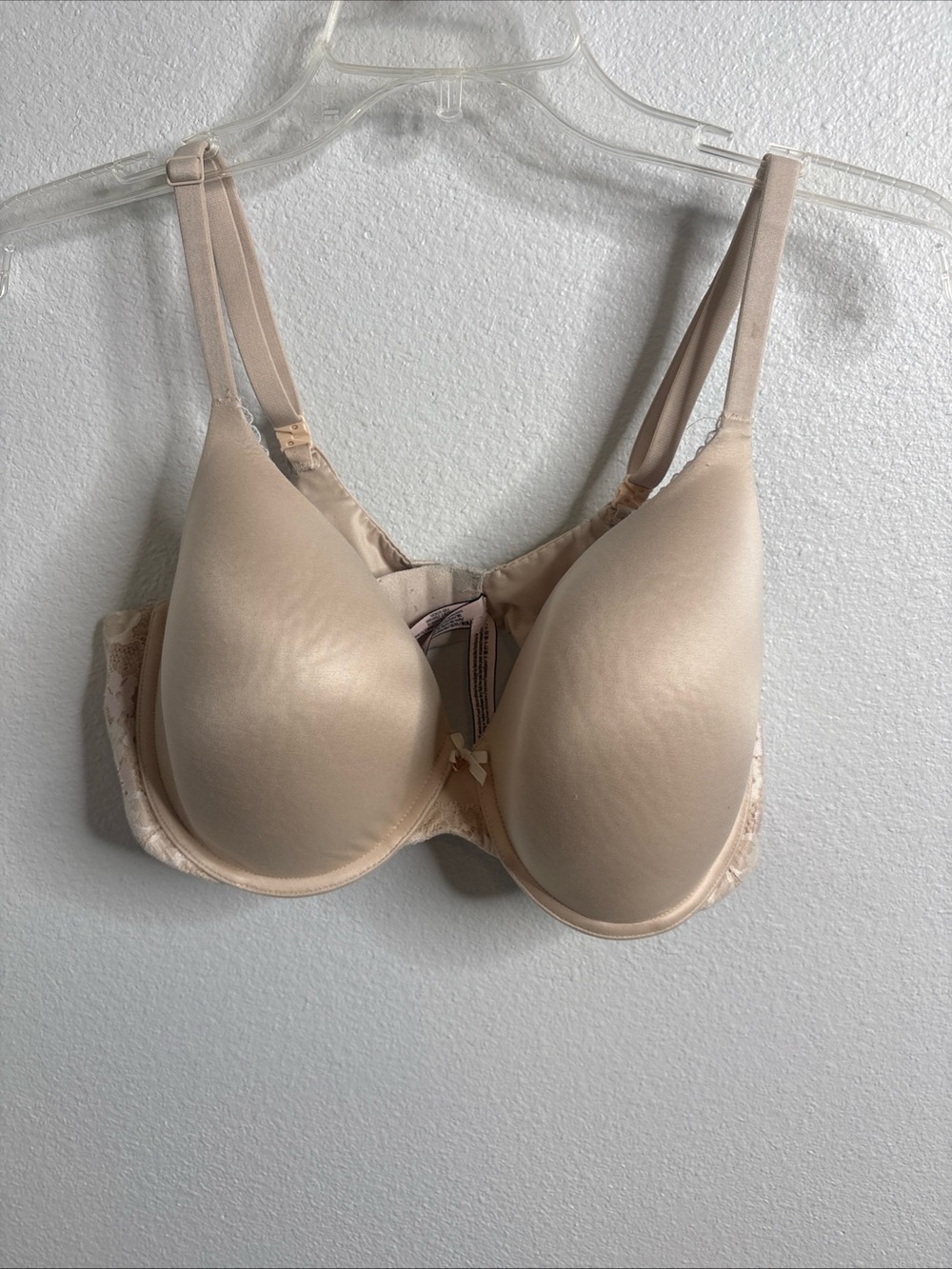 Victoria’s Secret Size 40C Body By Victoria Lined Perfect Coverage Bra